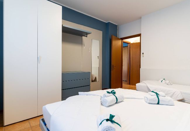 Appartamento a Bibione - Apt. al piano terra + giardino e 1 camera da letto Appartamento a Bibione - Apt. al piano terra + giardino e 1 camera da letto