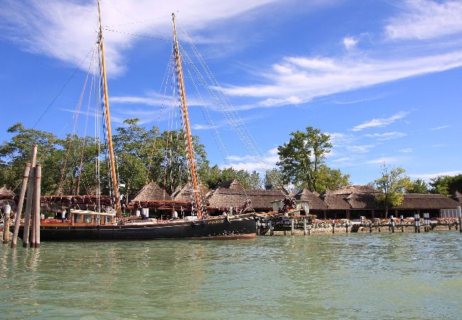 Appartamento a Bibione - Apt. al piano terra + giardino e 1 camera da letto Appartamento a Bibione - Apt. al piano terra + giardino e 1 camera da letto