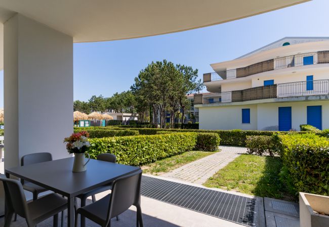 Appartamento a Bibione - Villetta su 2 piani + giardino e 1 camera da letto Appartamento a Bibione - Villetta su 2 piani + giardino e 1 camera da letto