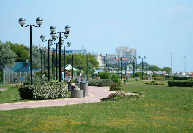 Appartamento a Bibione - Apt. su 1 piano+ampio terrazzo e 2 camere da letto Appartamento a Bibione - Apt. su 1 piano+ampio terrazzo e 2 camere da letto