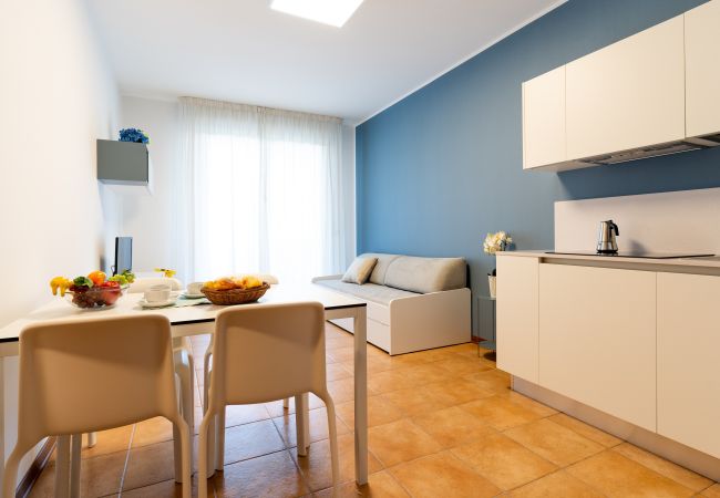 Appartamento a Bibione - Apt. su 1 piano+ampio terrazzo e 1 camera da letto Appartamento a Bibione - Apt. su 1 piano+ampio terrazzo e 1 camera da letto