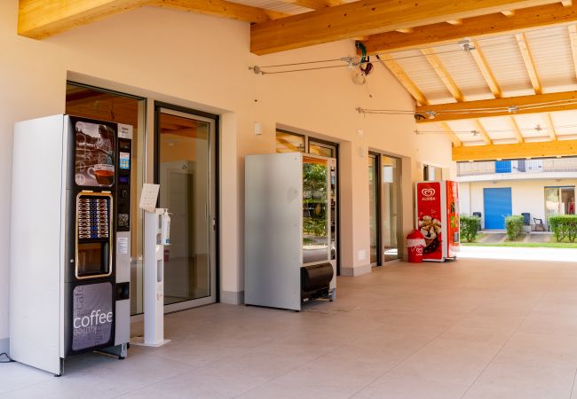 Appartamento a Bibione - Apt. su 1 piano+ampio terrazzo e 1 camera da letto Appartamento a Bibione - Apt. su 1 piano+ampio terrazzo e 1 camera da letto