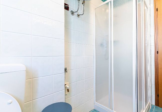 Ferienwohnung in Bibione - Wohnung auf 1 Etg mit Balkon und 2 Schlafzimmer Ferienwohnung in Bibione - Wohnung auf 1 Etg mit Balkon und 2 Schlafzimmer