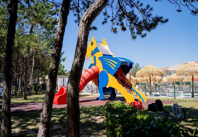 Ferienwohnung in Bibione - Wohnung auf 1 Etg mit Balkon und 2 Schlafzimmer Ferienwohnung in Bibione - Wohnung auf 1 Etg mit Balkon und 2 Schlafzimmer